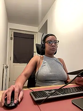 Melia Rayne online show from January 8, 2026, 11:16 am