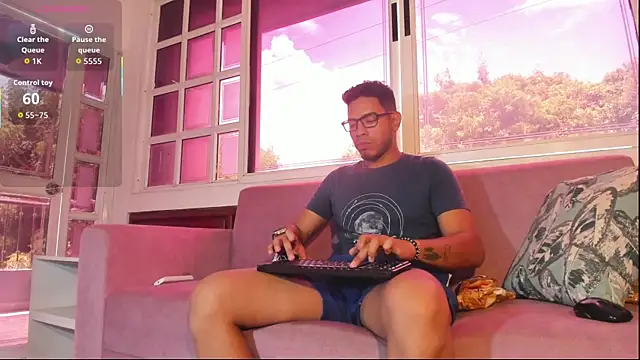 ETHAN DRAVEN online show from September 16, 2025, 5:25 pm