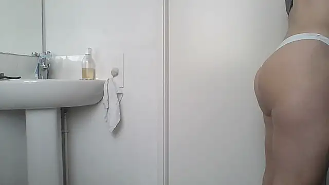 Valentinette online show from April 13, 2026, 9:46 am