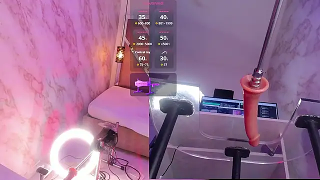 RoxyLicious  online show from November 5, 2025, 12:41 pm