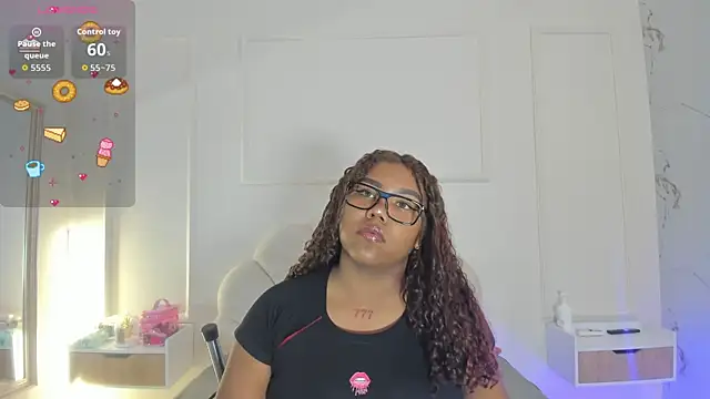 Snapshot of Candaceoweens chatting on May 29, 2026, 3:34 am Candaceoweens online show from May 29, 2026, 3:34 am
