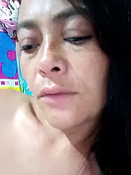 Snapshot of sarayulith chatting on June 7, 2026, 11:15 am sarayulith online show from June 7, 2026, 11:15 am