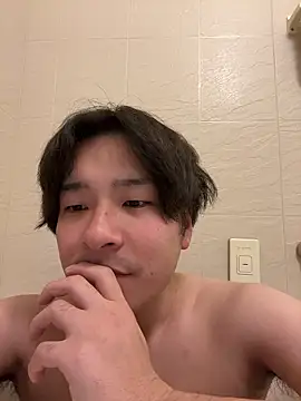 waka3232 online show from February 2, 2026, 2:21 am