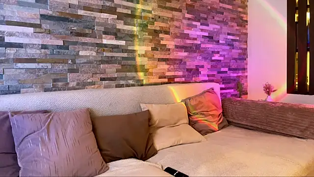 Aurora 5 online show from November 15, 2025, 2:54 pm