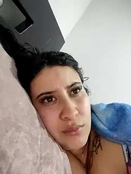 mialorents online show from November 10, 2025, 10:26 pm