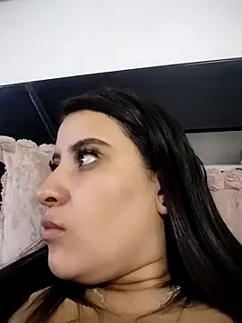 mialorents online show from October 31, 2025, 1:24 am