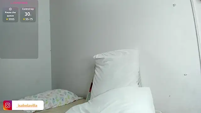 isabela villa  online show from March 17, 2025, 12:25 pm