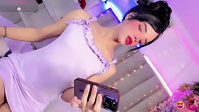 Snapshot of Nina_Keyli chatting on June 9, 2026, 9:05 pm Nina Keyli online show from June 9, 2026, 9:05 pm