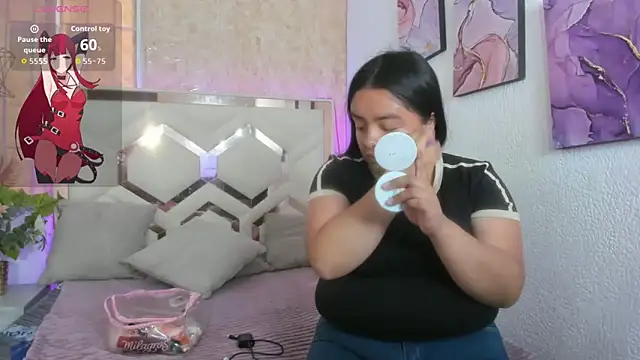 EmilyBrownn  online show from October 8, 2025, 6:52 pm