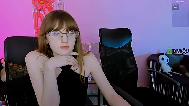 mona cloud online show from January 11, 2026, 11:33 pm