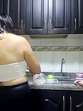 Snapshot of victoria_wayne chatting on October 19, 2025, 9:23 am victoria wayne online show from October 19, 2025, 9:23 am