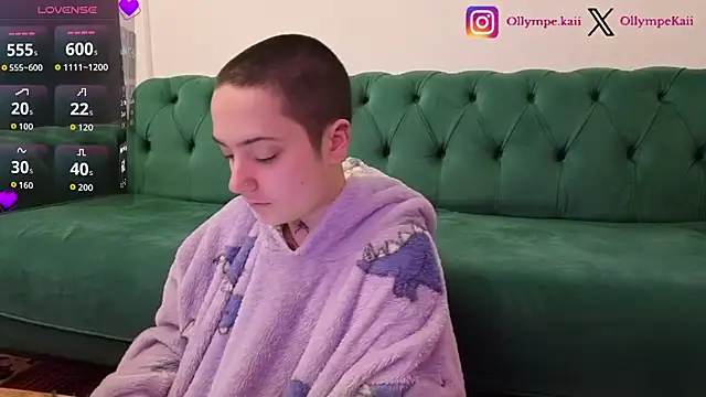 OllympeKaii online show from December 17, 2025, 4:12 pm