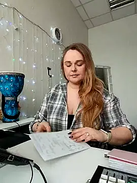 Snapshot of Juicy_PeachLux chatting on February 15, 2026, 5:52 am Juicy PeachLux online show from February 15, 2026, 5:52 am