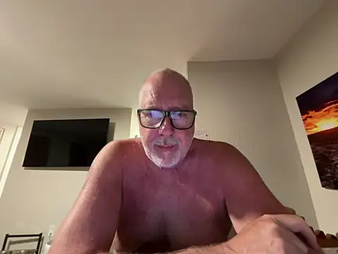 superbearboss online show from July 9, 2026, 2:23 am