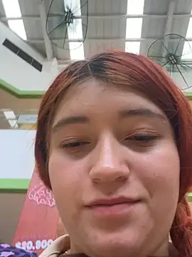 Karina Leon online show from February 17, 2026, 6:38 pm