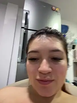 Karina Leon online show from June 7, 2026, 10:26 pm