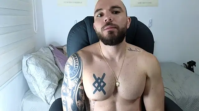 Isaac Carter online show from October 18, 2025, 11:01 am