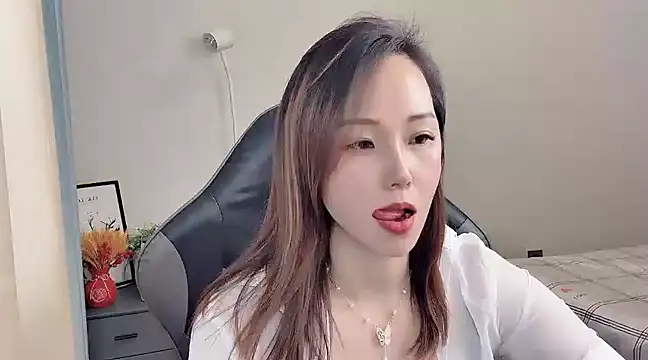 Dewluna online show from March 6, 2025, 4:07 pm