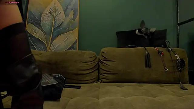  bunnyboy  online show from November 12, 2025, 5:11 am