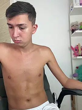 MarkoCute online show from March 5, 2025, 7:38 pm