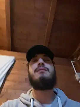 Snapshot of Bello98sud chatting on March 5, 2025, 9:59 pm Bello98sud online show from March 5, 2025, 9:59 pm