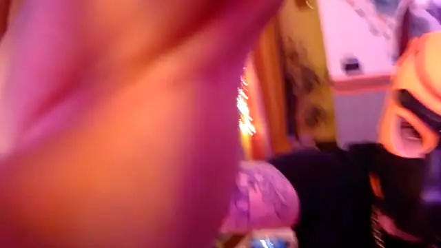 danix wild wolf online show from February 4, 2026, 9:10 pm