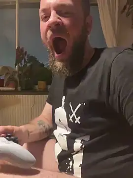 Snapshot of xmasterduck chatting on March 13, 2025, 1:43 am xmasterduck online show from March 13, 2025, 1:43 am