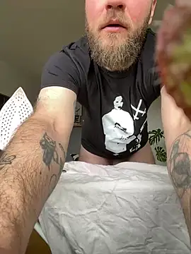 Snapshot of xmasterduck chatting on March 12, 2025, 12:15 pm xmasterduck online show from March 12, 2025, 12:15 pm