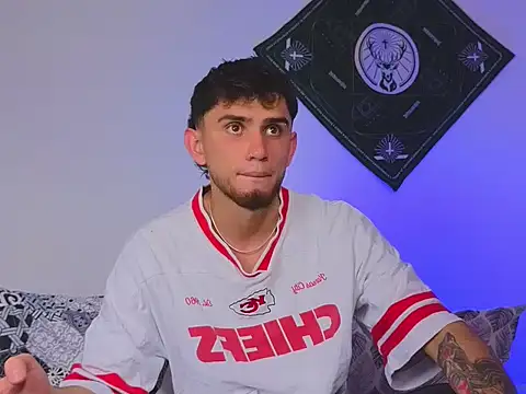 samevansx  online show from October 28, 2025, 3:55 pm