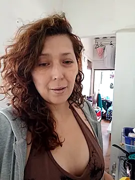 Luz delunaa online show from February 10, 2026, 5:34 pm