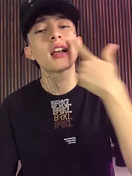 troy rouge online show from October 7, 2025, 7:04 pm