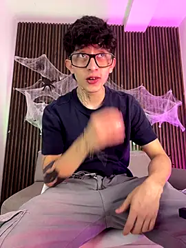 troy rouge online show from October 17, 2025, 7:15 pm