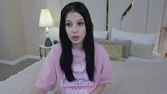 JaneRayan online show from April 14, 2026, 5:07 pm