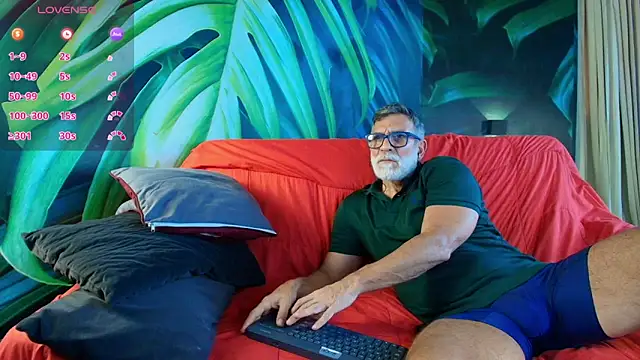 LukeCrews online show from September 26, 2025, 8:05 pm