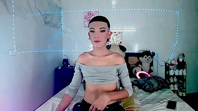 KimberlyXtreme online show from October 10, 2025, 10:21 pm