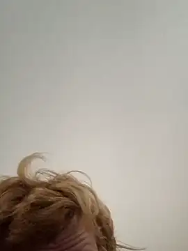 KITTYBOOBOOFUXX online show from December 2, 2025, 12:55 am