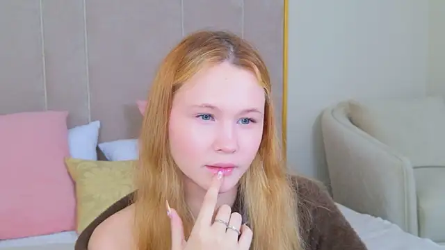 Snapshot of AmeliRoyse chatting on May 15, 2026, 5:11 pm AmeliRoyse online show from May 15, 2026, 5:11 pm