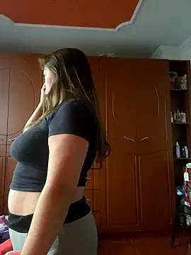 Luna-nevada online show from January 18, 2026, 2:20 pm