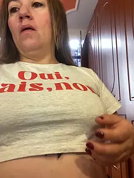 Luna-nevada online show from March 24, 2026, 5:46 pm