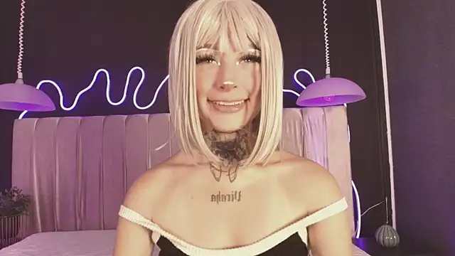 Zhally Dee online show from March 24, 2026, 7:25 pm