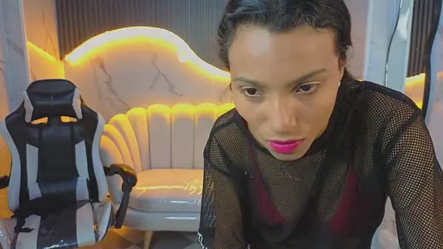 Snapshot of _wendy_b chatting on November 8, 2025, 8:23 pm wendy b online show from November 8, 2025, 8:23 pm