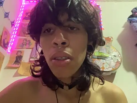 kirito kun online show from April 18, 2026, 7:33 am