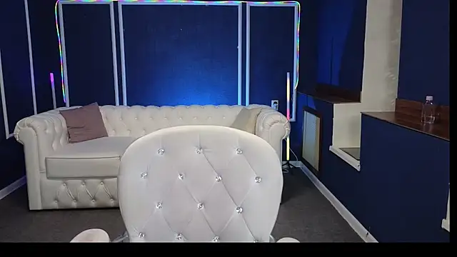 Snapshot of Kira_Kenet chatting on March 17, 2025, 8:51 pm Kira Kenet online show from March 17, 2025, 8:51 pm