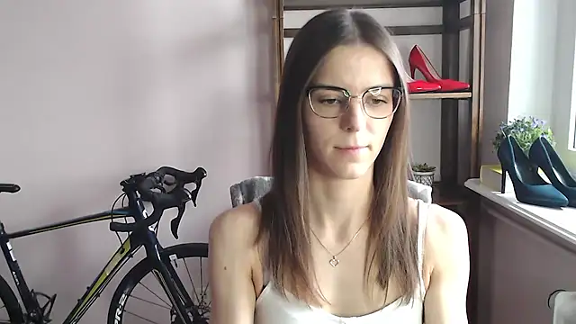 love megi online show from February 16, 2026, 2:27 pm