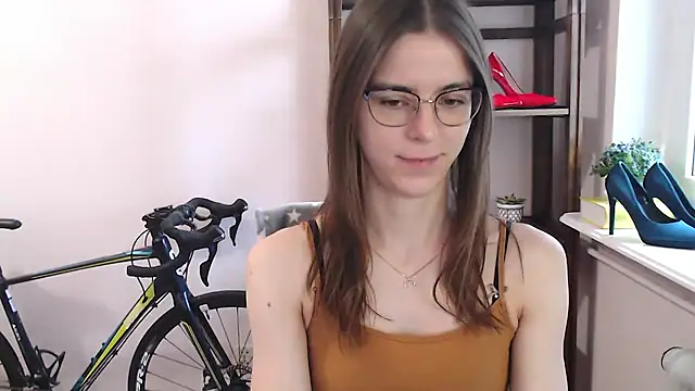 love megi online show from February 22, 2026, 7:33 am