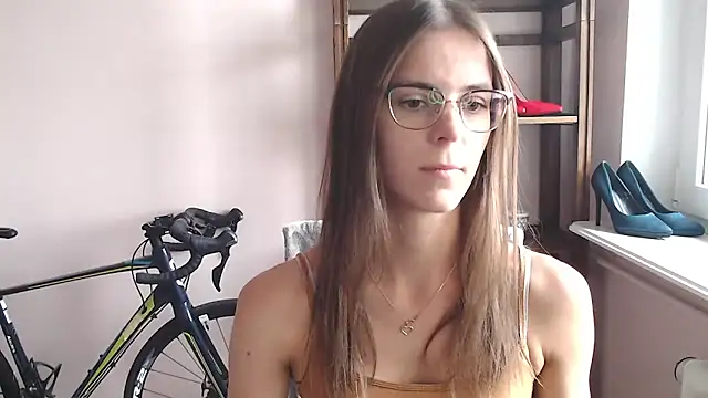 love megi online show from March 30, 2026, 1:34 pm