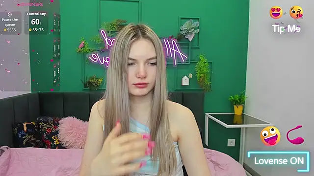 EvelineAmore online show from April 3, 2026, 1:34 am