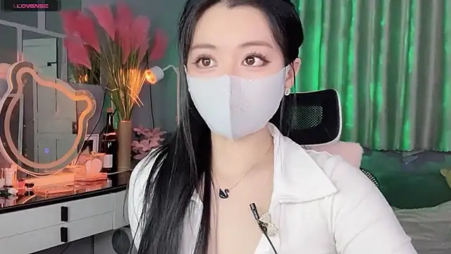 Snapshot of MI_KA22 chatting on October 20, 2025, 6:59 am MI KA22 online show from October 20, 2025, 6:59 am