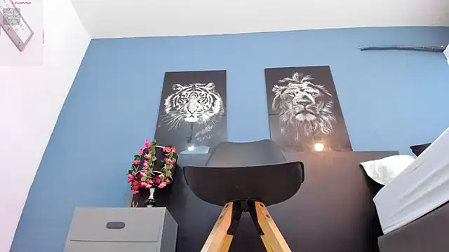 SophiaQueens online show from February 11, 2026, 7:58 pm