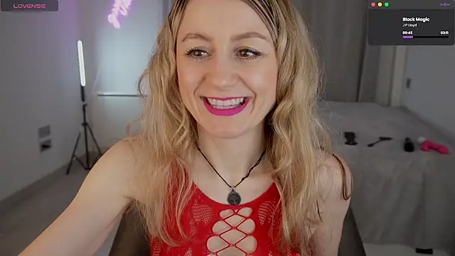   Milana     online show from February 28, 2026, 10:42 pm